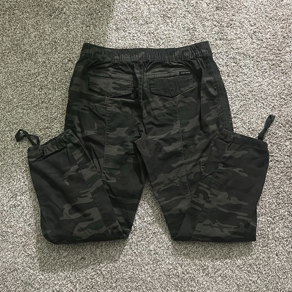 Camo cargo pants - Picture 8 of 9